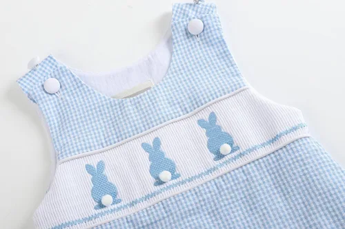 Vista 4 de Lil cactus Pantalones cortos de conejo de Pascua para niños y bebés