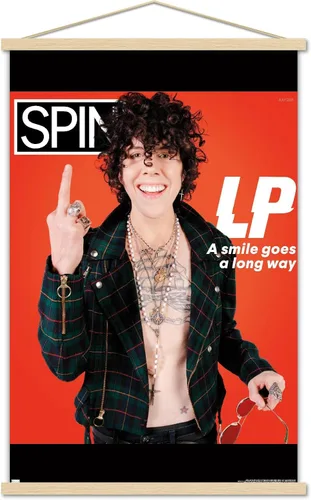 Vista 16 de Trends International SPIN Magazine - Póster de pared LP 21, 14.725 x 22.375 pulgadas, versión enmarcada de madera de granero