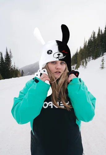 Vista 6 de Sombrero de oso blanco y negro con orejas móviles, gorro de salto presionando las patas que harán que las orejas se muevan, divertido regalo