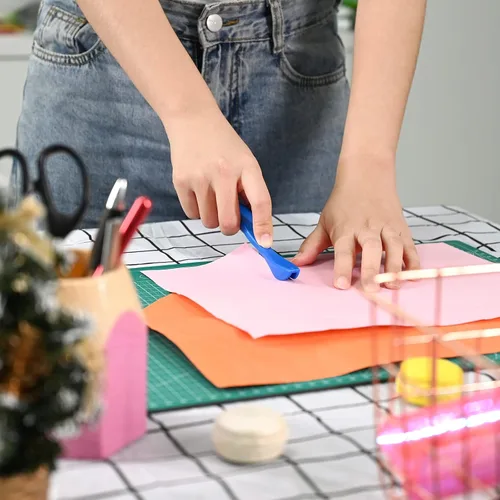 Vista 2 de EHDIS Cortador de papel de regalo, 2 paquetes de cortador de papel de regalo de Navidad, cortador de rollo de papel deslizante para vacaciones, Azul