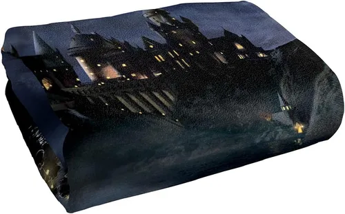 Vista 3 de LOGOVISION Harry Potter Arrival at Hogwarts - Toalla de playa con licencia oficial de 30 x 60 pulgadas