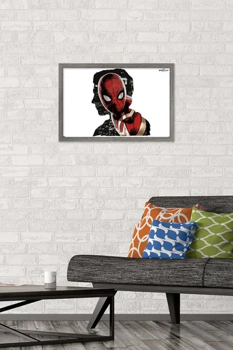 Vista 2 de Trends International Marvel Spider-Man: No Way Home - Póster de pared de espacio negativo, 14.725 x 22.375 pulgadas, versión enmarcada de madera
