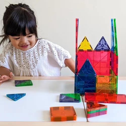 Vista 5 de MAGNA-TILES Juego clásico de construcción magnética de 32 piezas, la marca original de construcción magnética
