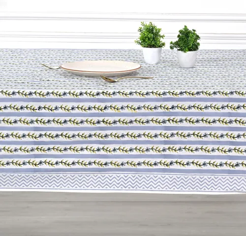 Vista 342 de Ridhi Mantel cuadrado con estampado de bloques de mano de caléndula ámbar