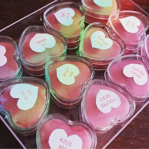 Vista 6 de 60 frascos vacíos de 0.18 oz de crema transparente en forma de corazón, tarros de plástico rellenables, contenedor de cosméticos para muestras
