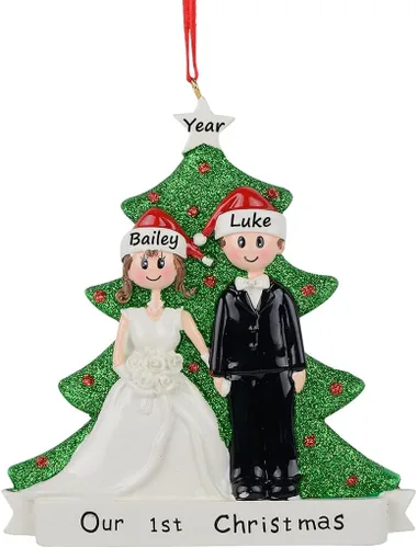 Vista 17 de Nuestro primer adorno de Navidad de boda para pareja - Adorno personalizado de árbol de Navidad para pareja recién casada - Mr & Mrs primer adorno