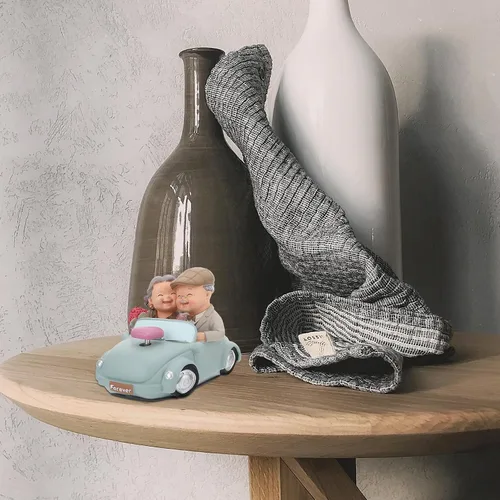 Vista 5 de Veemoon Figuras de resina para parejas mayores, decoración de pastel de aniversario de boda, pareja amorosa en el automóvil, estatua para decoración