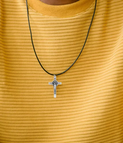Vista 5 de Caritas et Fides Paquete de 10 crucifijos de San Benito (crucifijo de 1.5 pulgadas, plata oxidada) – Suministros para hacer rosarios a granel