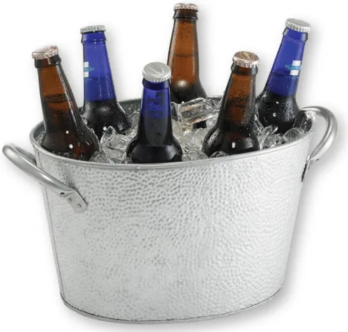 Vista 5 de TableCraft. Recipiente galvanizado para bebidas. Capacidad de 5.5 galones.