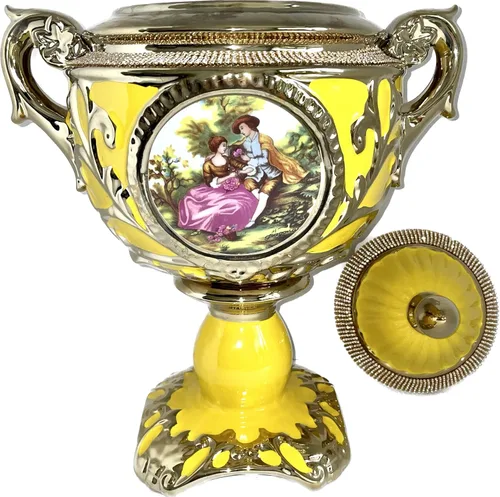 Vista 2 de Sopera de Trofeo para Ochun Color Amarillo con acentos dorados.