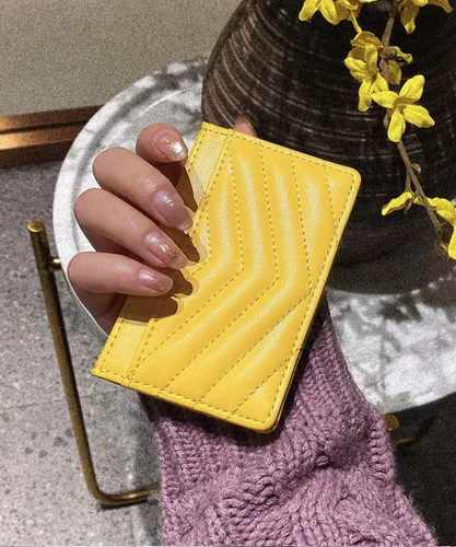 Vista 7 de Tarjetero de cuero acolchado para mujer cartera pequeña (amarillo)