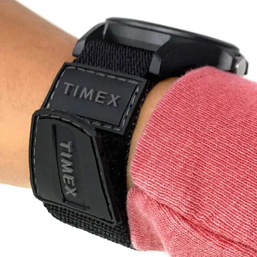 Vista 5 de Timex Reloj unisex Collegiate Recruit de 1.496 in - Tennessee Volunteers con correa de tela negra
