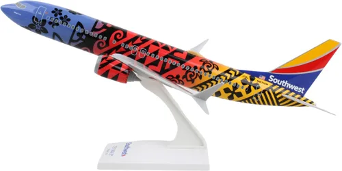 Vista 5 de SkyMarks Southwest 737 MAX 8 IMUA One 1:130 Modelo a partir de 14 años Official Southwest "Imua One" 1:130 model with detailed Hawaiian graphics