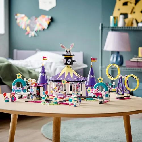 Vista 6 de LEGO Friends Magical Funfair - Juego de montaña rusa 41685; juego de simulación para niños que aman los juguetes de parques temáticos; nuevo 2021