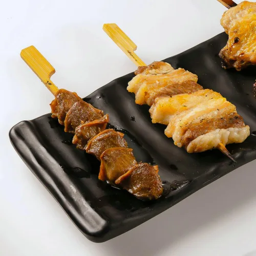 Vista 7 de 200 pinchos de bambú para aperitivos, palillos de dientes de 4.7 pulgadas con caja de almacenamiento, púas de cóctel para bebidas, brochetas