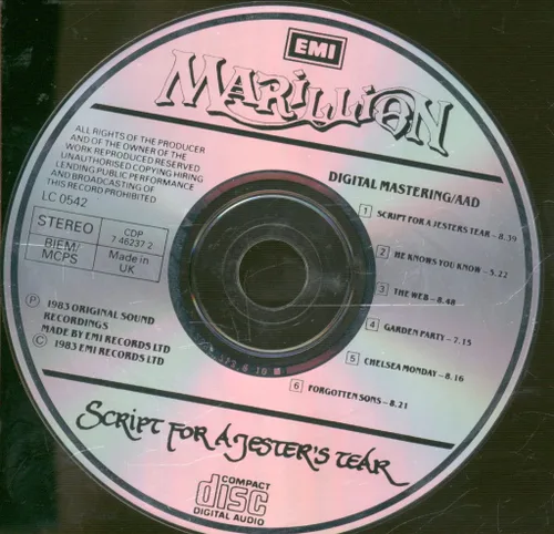 Vista 3 de Marillion - Script for a Jester's Tear