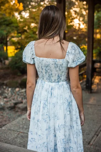 Vista 5 de Vestido largo de verano con estampado floral y largo hasta la rodilla para mujer 2023