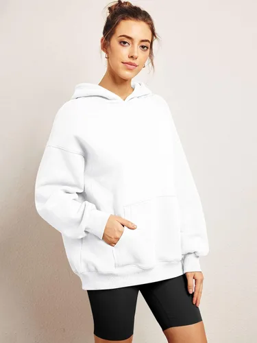 Vista 2 de Trendy Queen Sudaderas de gran tamaño con capucha de forro polar para mujer, camisas de manga larga, ropa de otoño con bolsillo