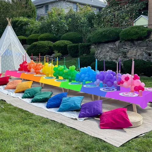 Vista 5 de Paquete de 6 manteles de neón desechables de plástico arcoíris para decoraciones de fiestas, suministros de cumpleaños y bodas (color neón)