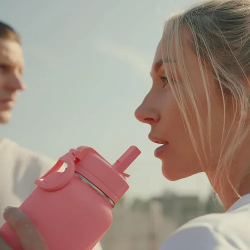 Vista 9 de Hydrapeak Botella de agua deportiva aislada de 32 onzas con tapa con popote, a prueba de fugas y derrames, mantiene las bebidas frías durante 24