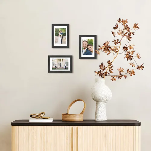 Vista 7 de ATOBART Juego de 3 portarretratos de 4 x 6, marco de fotos de madera negra para pared y mesa, se adapta a 3.5 x 5 pulgadas con paspartú o 4 x 6 sin