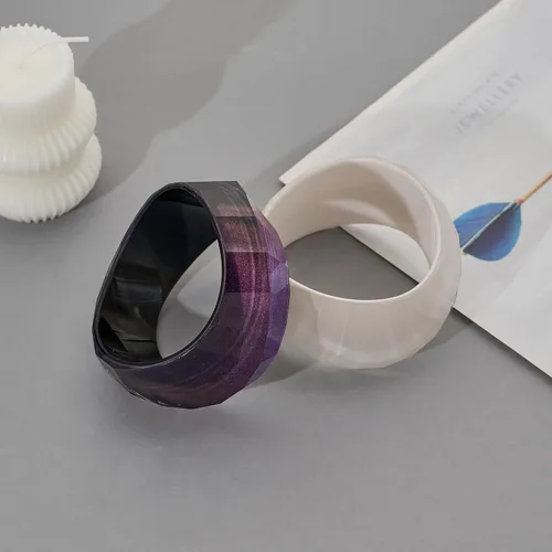Vista 5 de Pulsera de resina acrílica de moda para mujer, gruesa y transparente, con placa moteada de acetato