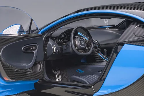 Vista 9 de Autoart 2019 Bugatti Chiron Sport French Racing Blue y Carbon 1/18 Model Car
