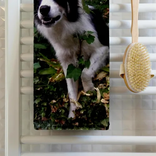 Vista 2 de Toalla 3D Rose Border Collie de 2 pulgadas, 15 x 22 pulgadas Blanco