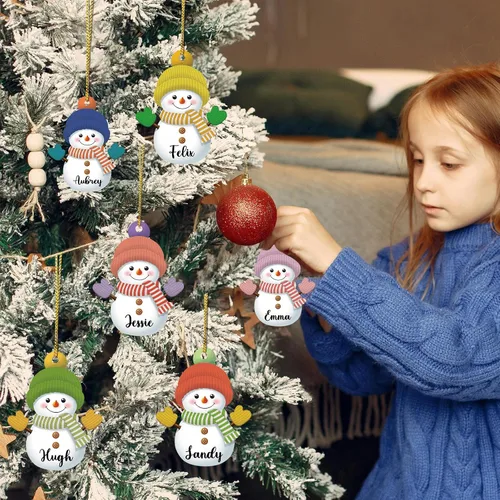 Vista 5 de 7 piezas de adorno de Navidad personalizado 2025, adorno de familia de muñeco de nieve con nombre y foto acrílico para decoración de árbol