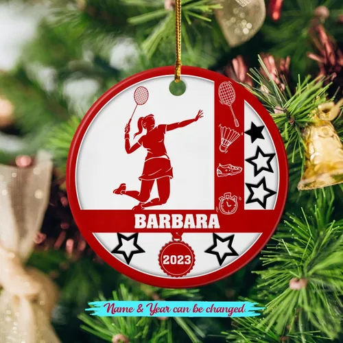 Vista 2 de Adorno de cerámica para jugador de bádminton, regalo para hombres y mujeres, adorno de cerámica personalizado para Navidad 2025, adorno para amantes