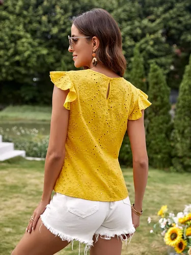 Vista 2 de Romwe Blusa de algodón sin mangas con cuello de volantes bordados con botones para mujer