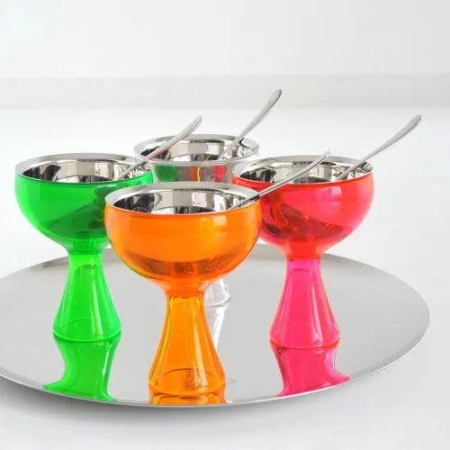 Vista 12 de Alessi AMMI01S AZ Big Love - Juego de helados de diseño, cuenco en acero inoxidable 18/10 y resina termoplástica, color azul y cuchara de acero
