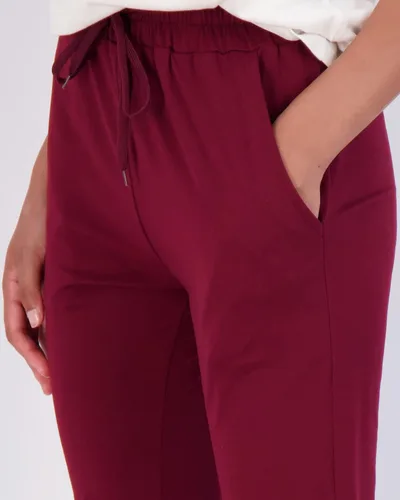 Vista 3 de Real Essentials Paquete de 3 pantalones deportivos suaves capri con parte inferior abierta para mujer con cordón (disponible en tallas grandes)