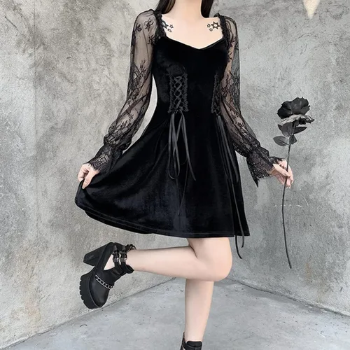 Vista 4 de Insgoth Vestido corto gótico Y2K para mujer, sexy, cuello en V, cintura alta, acampanado, vestido de fiesta de Halloween