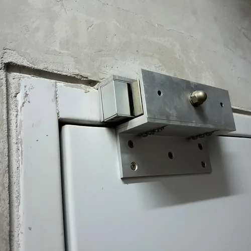 Vista 6 de Hoteam 1 Unidades Z y L Soporte para 600 Lb/617.3 lbs fuerza de retención Cerradura de puerta magnética eléctrica Z y L Soporte para control