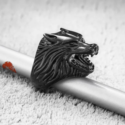 Vista 3 de Anillo de Fenrir de lobo nórdico, regalo vikingo para hombre, acero inoxidable, color plateado y negro, gran protección de amuletos, joyería pagana