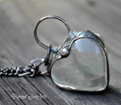 Vista 39 de Handmade Glass Chunky Heart Necklace