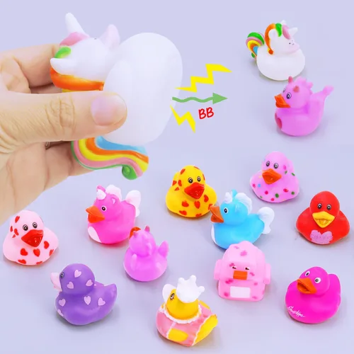 Vista 3 de Patos de goma para niñas, paquete de 12 patos de goma rosa a granel, patos para patos de unicornio, juguetes de baño para bebés, regalos de fiesta