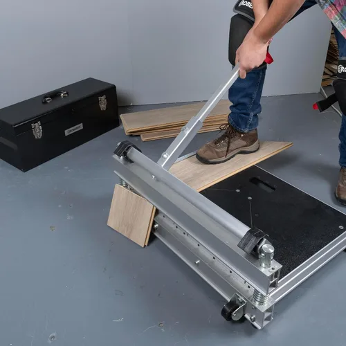 Vista 3 de ROBERTS 10-95 Cortador multipiso para laminado, madera de ingeniería, baldosas de alfombra y pisos de vinilo, 25 pulgadas