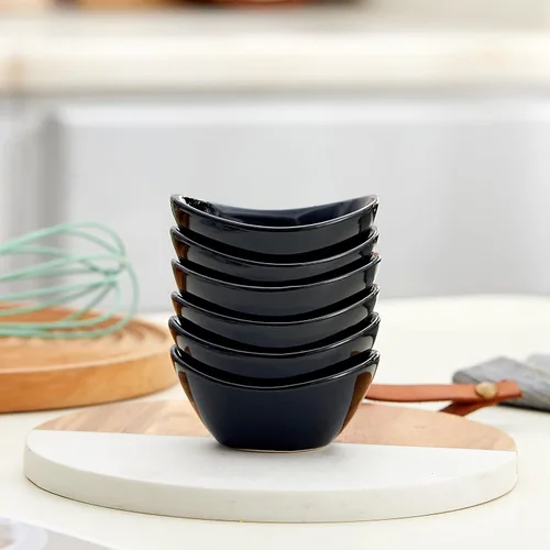Vista 2 de Juego de accesorios de cerámica para embutidos de 6 tazas individuales de salsa de 1.5 onzas, platos de salsa de soja, platos de postre pequeños