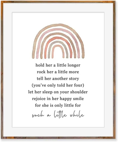 Vista 3 de Arte de la frase "Hold Her a Little Long" para el cuarto del bebé, arco iris, regalo de bebé recién nacido, para habitación de bebé, decoración