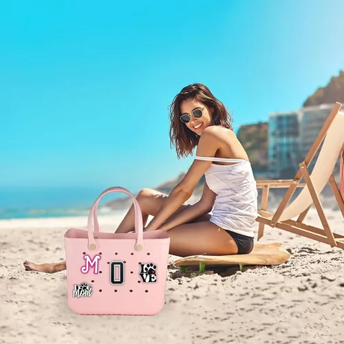 Vista 4 de Dijes para Bolsa Bogg, Accesorios Decorativos para Bolsa Bog, Inserto de Dije con Número para Bolsa de Playa de Goma Bog Original