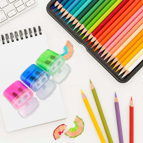 Vista 7 de Paquete de 12 sacapuntas manuales para la escuela, oficina, hogar, aula, lápices de colores con doble agujero, con tapa para niños, sacapuntas