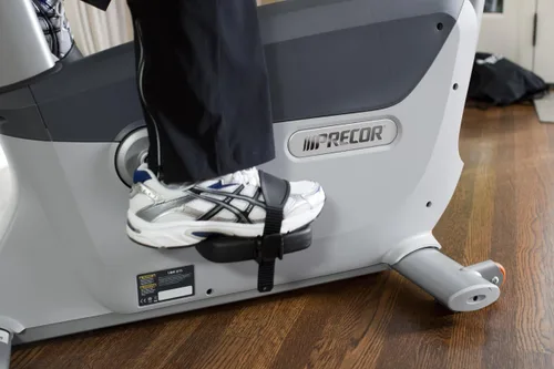 Vista 7 de Precor Bicicleta estática vertical UBK 835 Commercial Series
