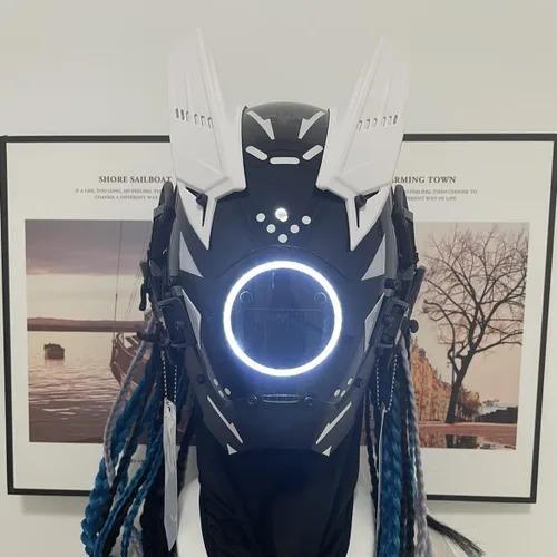 Vista 7 de YYINYUAN Máscara punk blanca futurista, decoración de casco de cosplay de Halloween con trenza ligera y sucia, máscara cibernética estilo guerrero