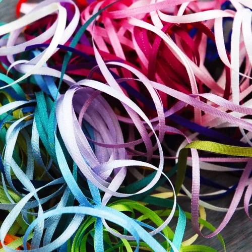 Vista 8 de Threadart Cinta de seda 100% pura - 3 tamaños - Docenas de colores - Castaño - 2 mm No. 524 Soft 100% pure silk ribbon on a single spool - perfect