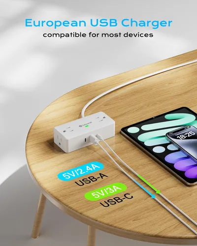 Vista 3 de Adaptador de enchufe de viaje europeo Kakyanill, adaptador de corriente para Italia, 4 tomas de CA, 3 puertos USB (2 USB C), cable de extensión