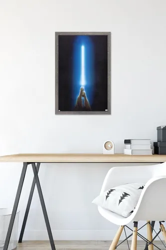 Vista 6 de Trends International Star Wars: Original Trilogy - Póster de pared con sable de luz azul, 22.4 pulgadas de largo x 14.7 W, versión enmarcada