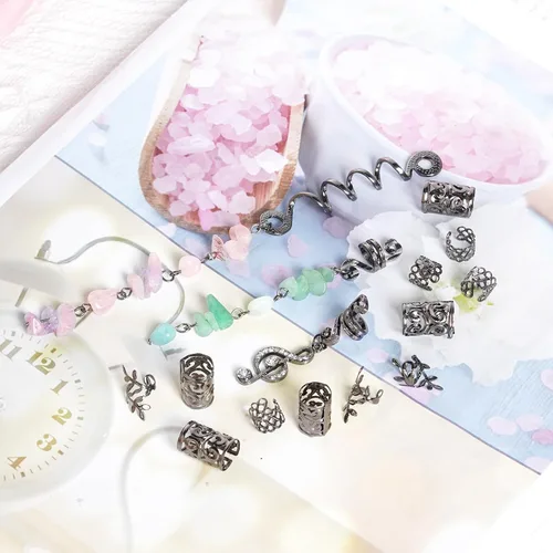 Vista 5 de hoyuwak - 40 piezas de joyería para trenzas, accesorios para rastas y loc, cuentas para el cabello, pinzas, puños, anillos y encantos para mujeres