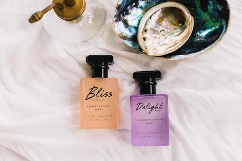 Vista 4 de RawChemistry Bliss and Delight - Un set de regalo de perfume con infusión de feromonas